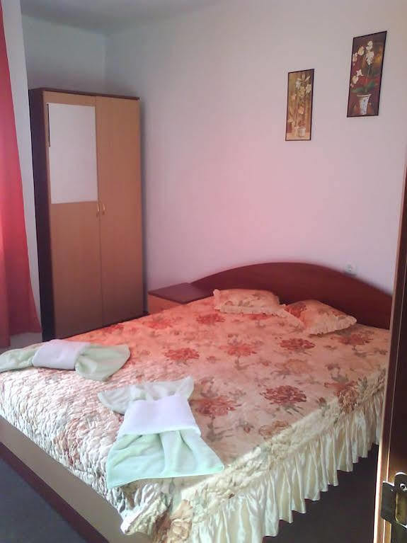 אובזור Ivet Guest House מראה חיצוני תמונה